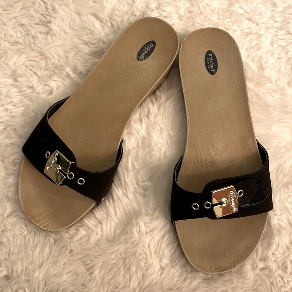 New, never worn Dr. Scholls slides, 7M